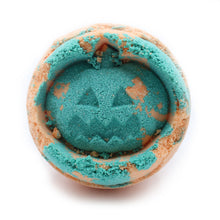 Load image into Gallery viewer, Halloween Pumpkin Bath Bomb Fennel &amp; Orange
