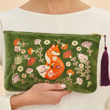 Load image into Gallery viewer, Powder Velvet Zip Pouch Fox
